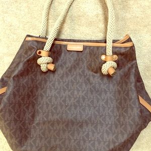 Large Michael Kors Purse 👜❤️